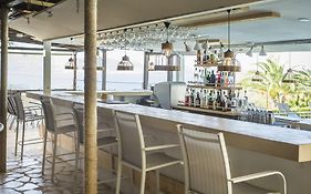 Metaxatos Apartments